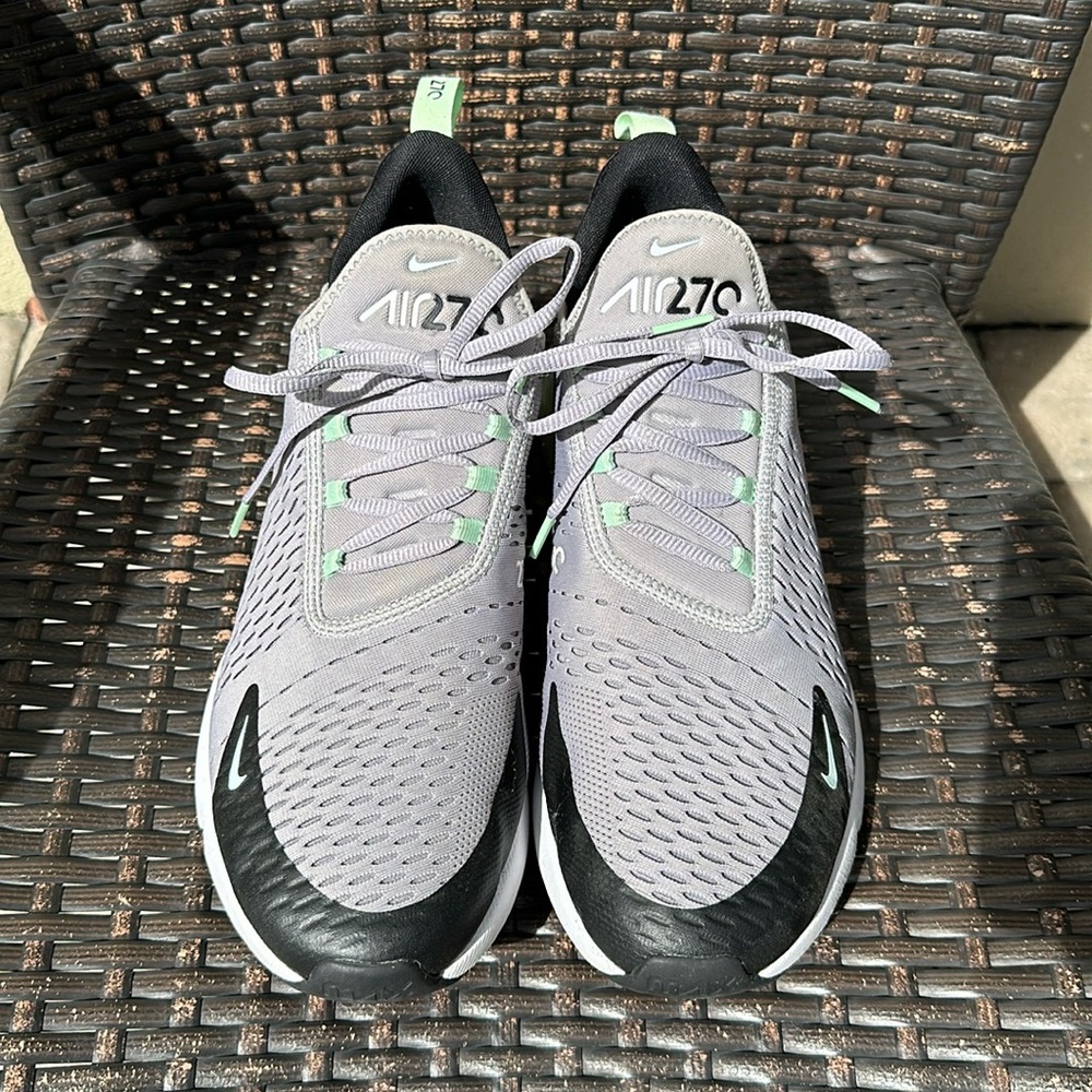 Nike Men's Air Max 270 Shoes